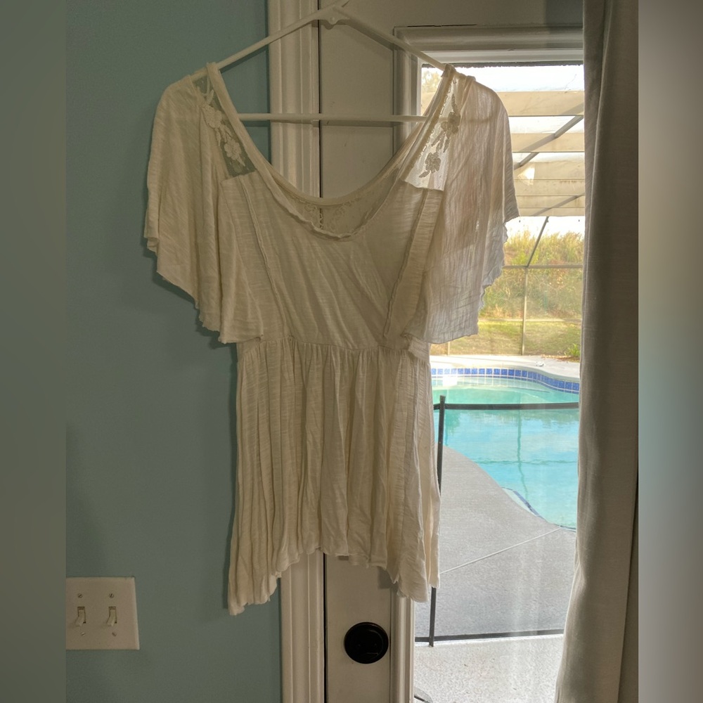En Crème Lace Blouse